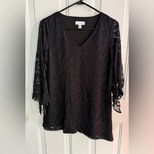 SUSAN GRAVER Black Mesh Animal Print V-Neck Top w/ Tie Sleeves – Size S. NWOT
